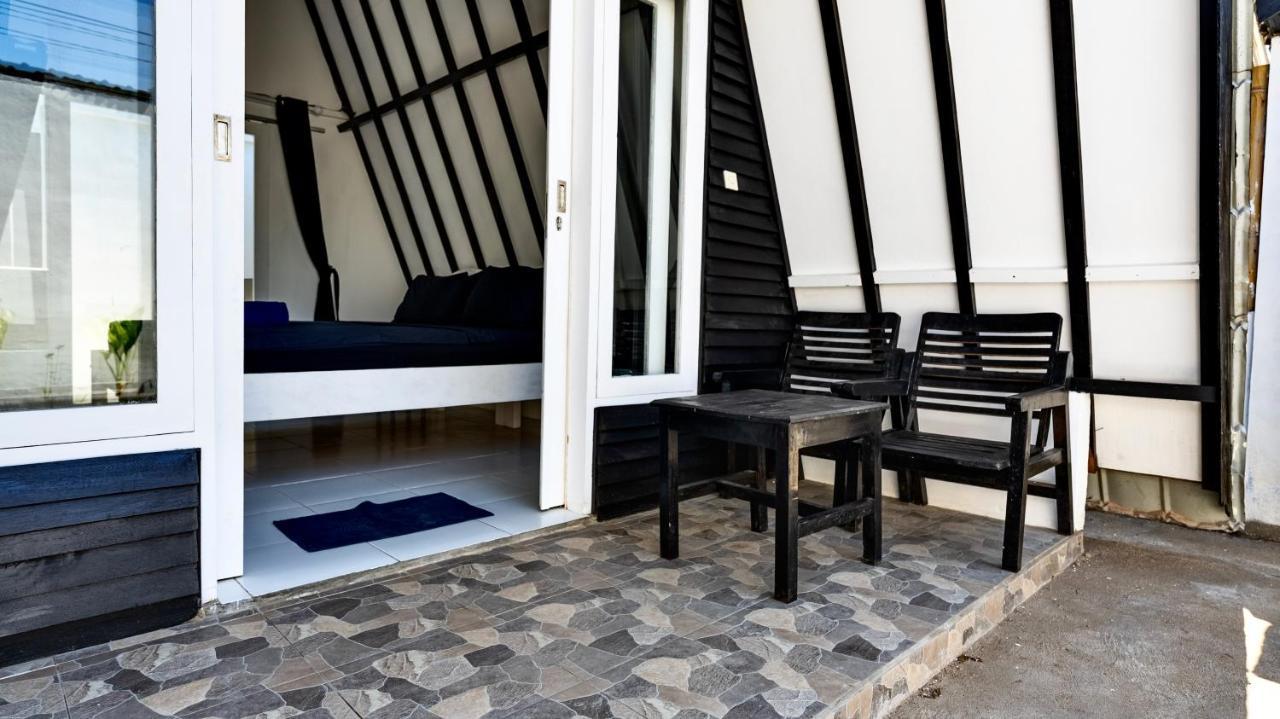 Sanctum Dive Bungalows With Private Pool Gili Trawangan Bagian luar foto