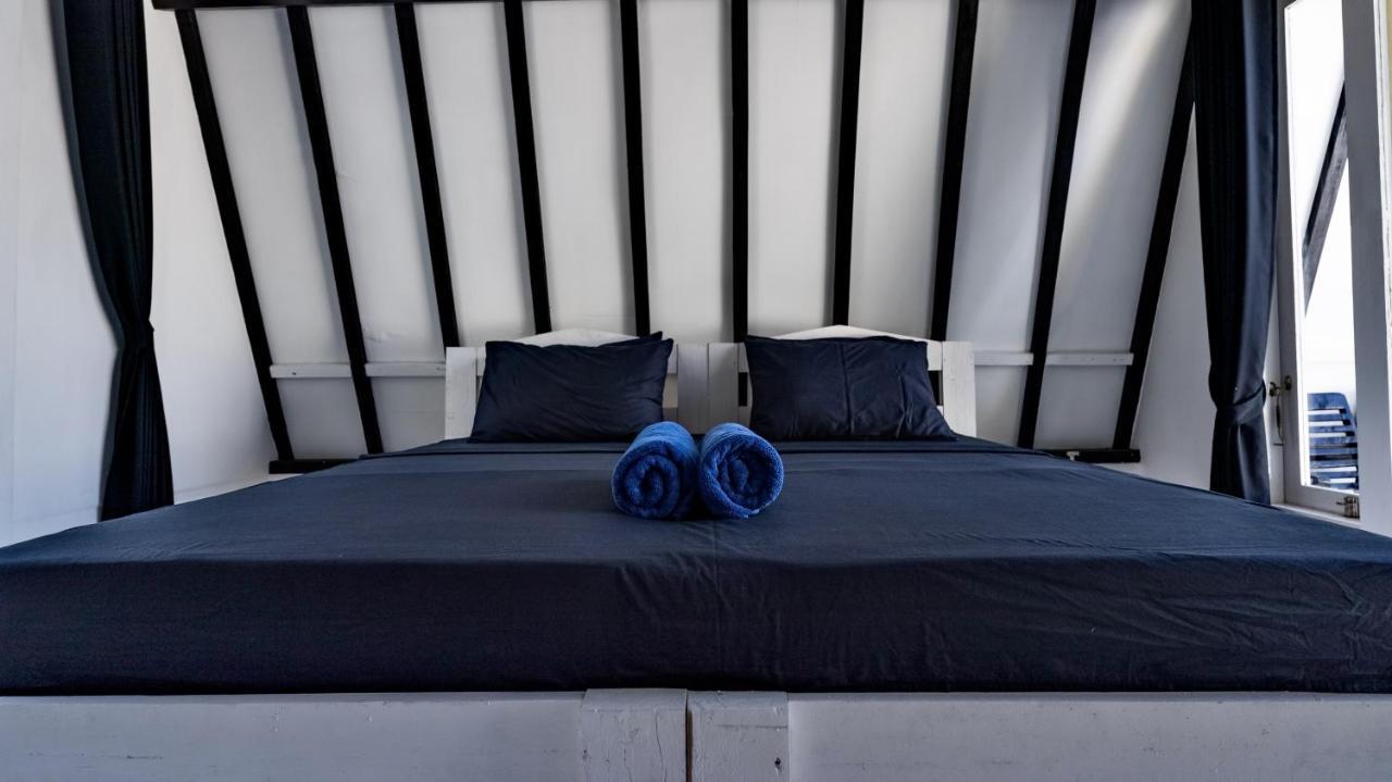 Sanctum Dive Bungalows With Private Pool Gili Trawangan Bagian luar foto